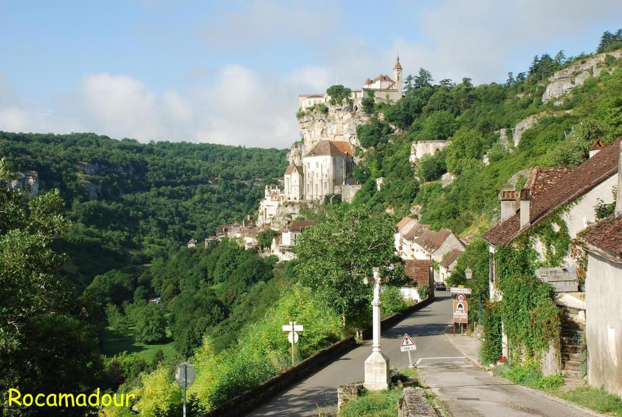 Отель Les Sentiers Du Causse Lentillac du Causse Экстерьер фото